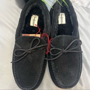 NEW Dearform Men’s dark gray slippers L (11-12)